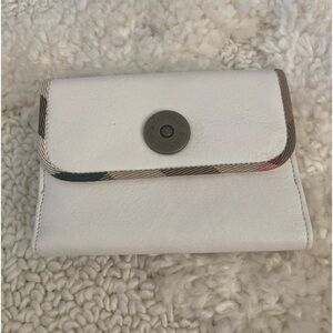 Burberry white leather wallet